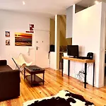 Bright And Sunny Apartment